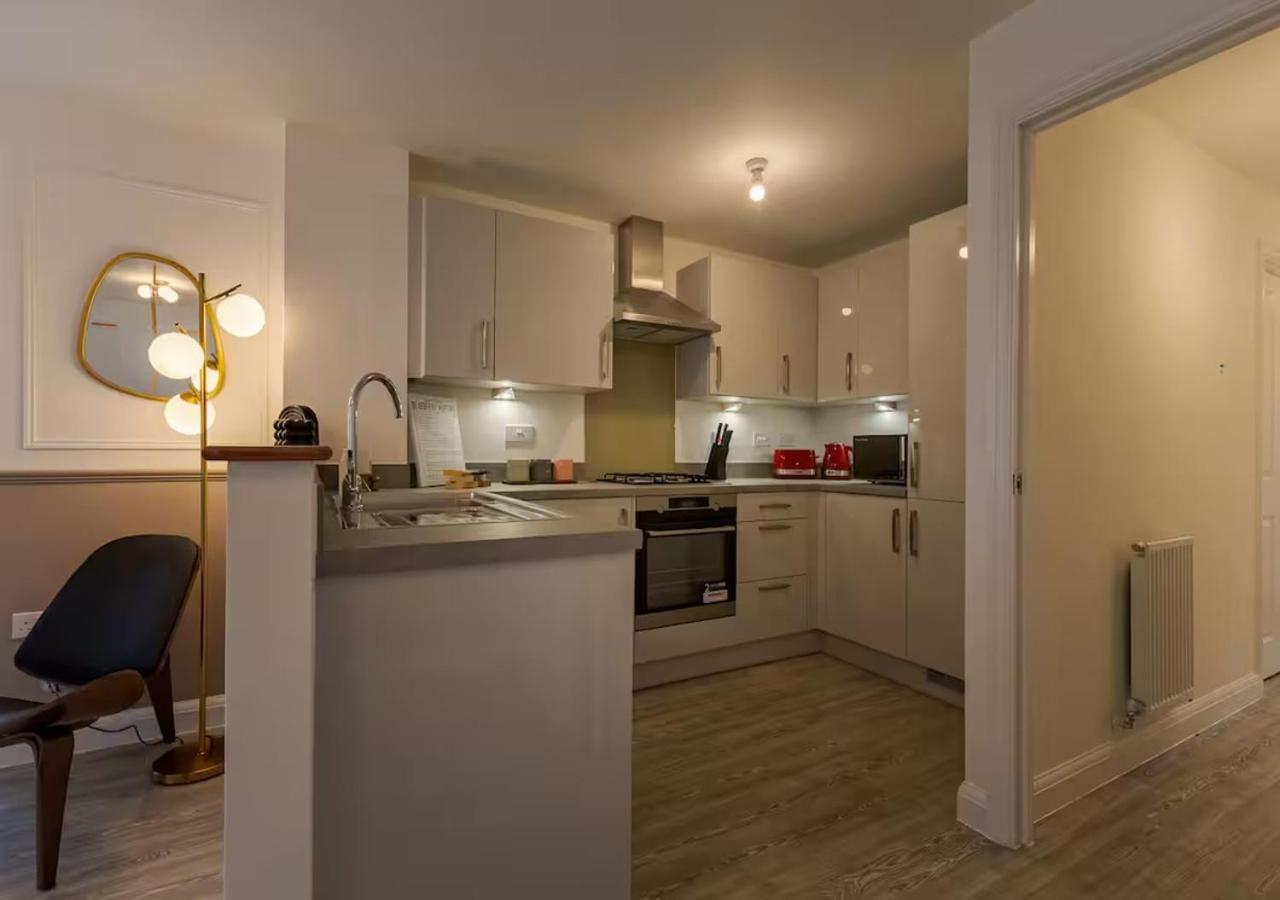 Holiday home Sherlock Urban Escape Stylish 4br Townhouse With Garden And Parking