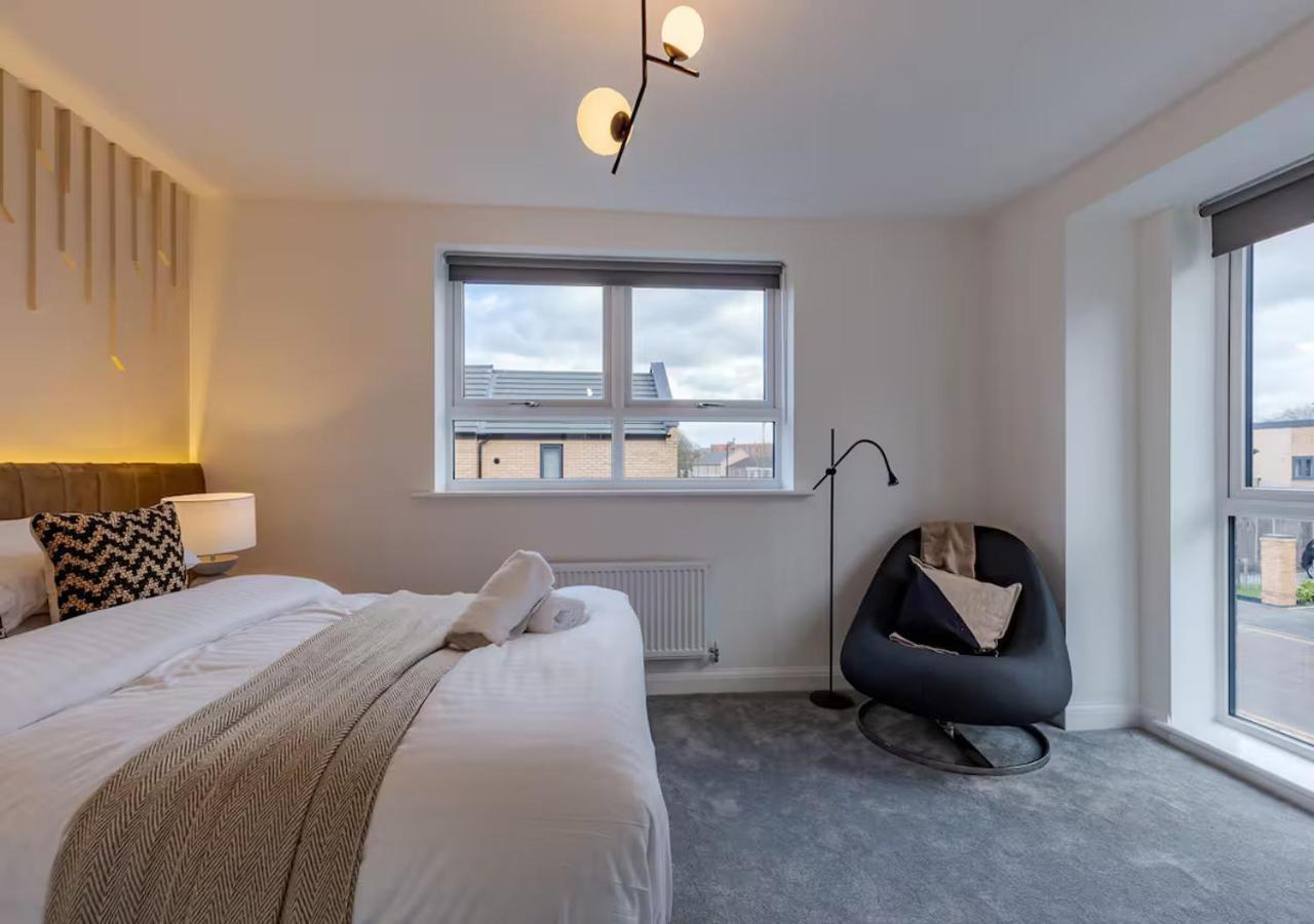Sherlock Urban Escape Stylish 4br Townhouse With Garden And Parking *