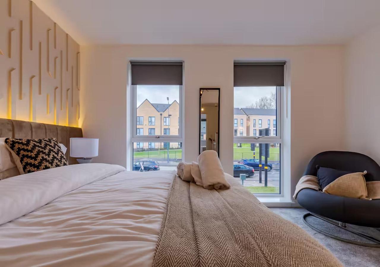 Sherlock Urban Escape Stylish 4br Townhouse With Garden And Parking *